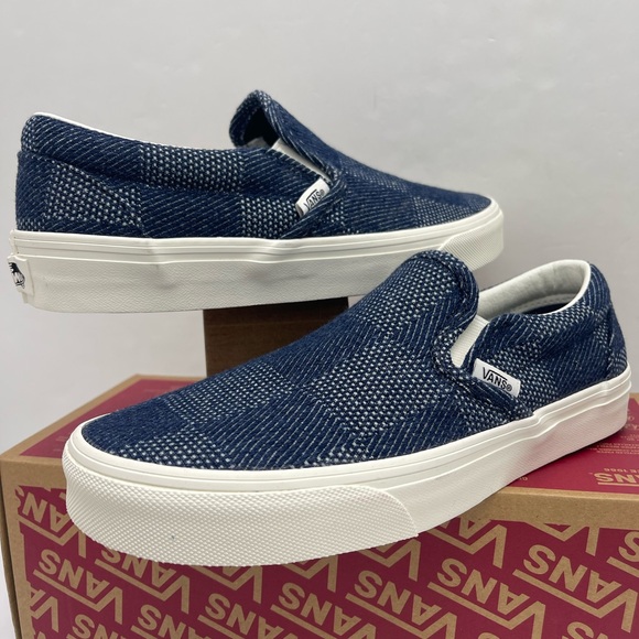 Vans WMNS Classic Slip-On
Denim Check Navy
VN0A2Z41NVY Classic Slip-On Sneakers - Picture 7 of 16